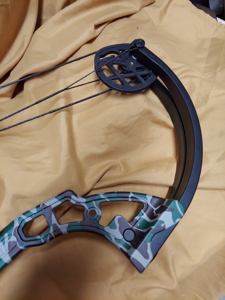 Bear Warrior RH Camo Compound Bow Youth (SC2)