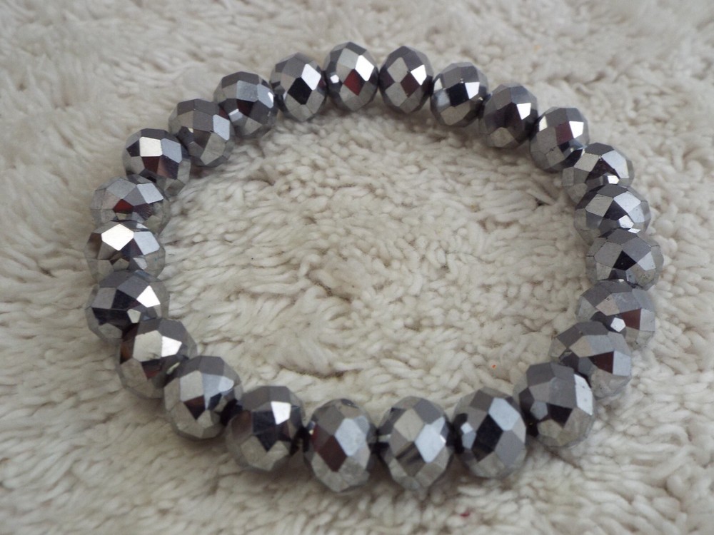 Metallic Gray Crystal Bead Stretch Bracelet (D39)