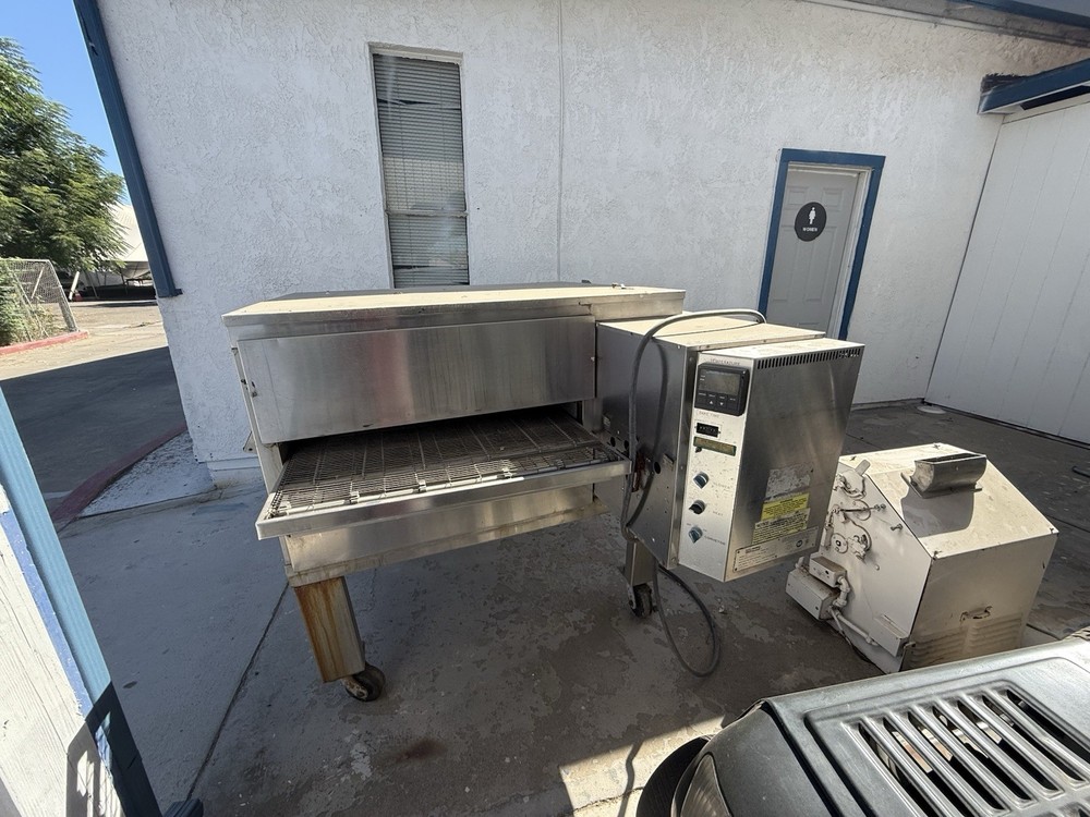 Pizza Ovens