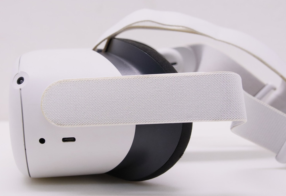 Meta Oculus Quest 2 128GB Standalone VR Headset - TESTED