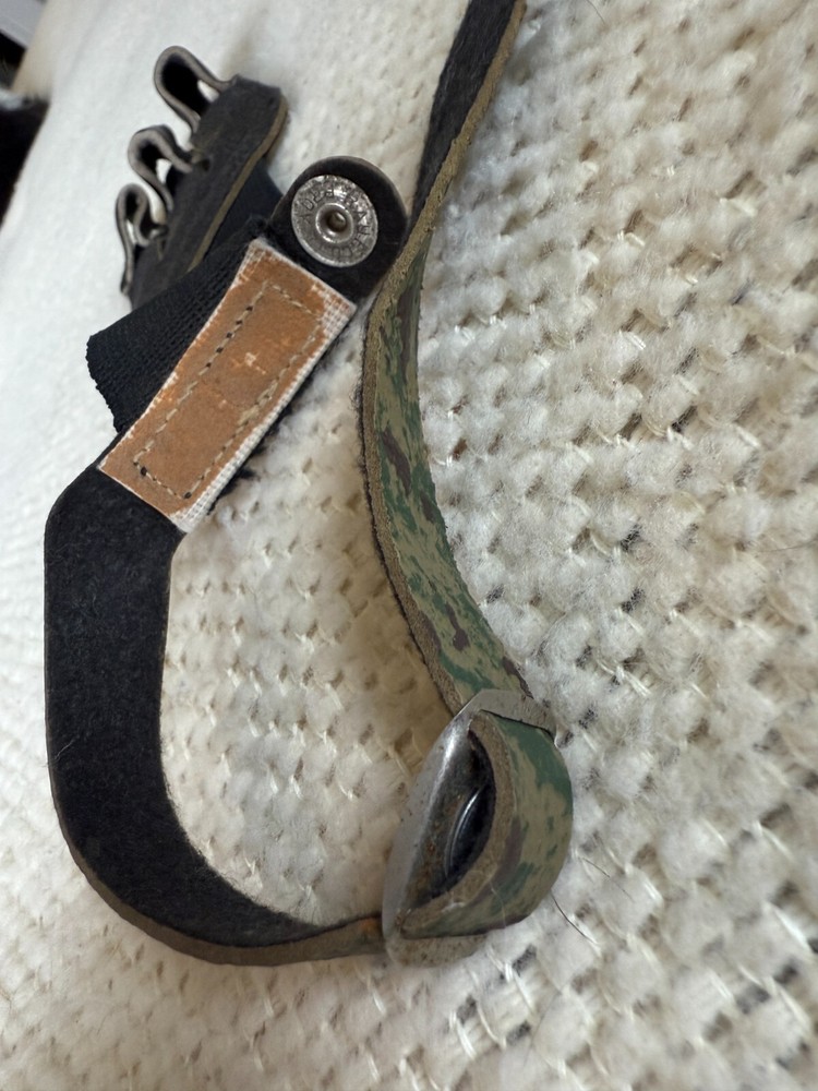 Small Archery Finger Tabs