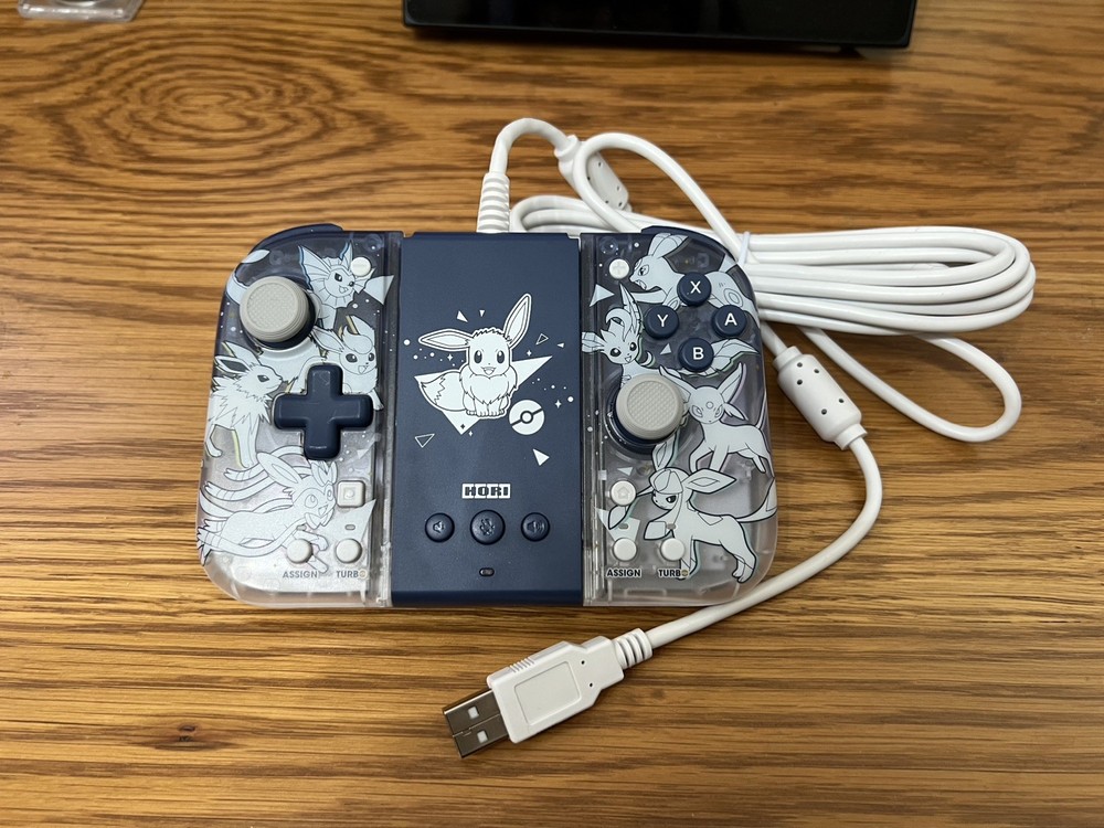 HORI Split Pad Compact Attachment Set Nintendo Switch Controller Pokémon Eevee