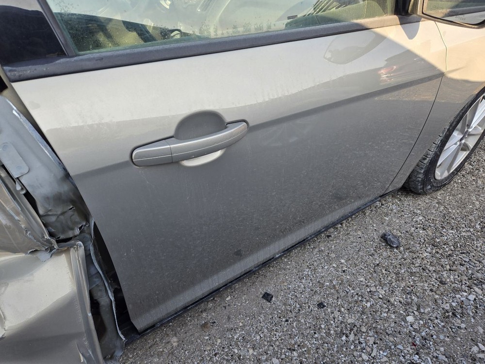 2015-2018 Ford Focus Front 4.2" Display Screen