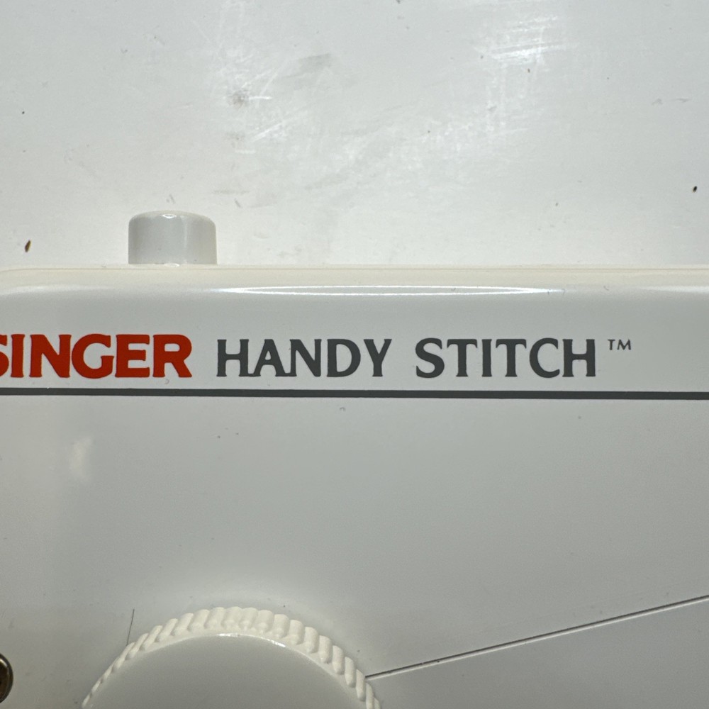 Singer Handy Stitch Sewing Machine Model CEX300KE Portable