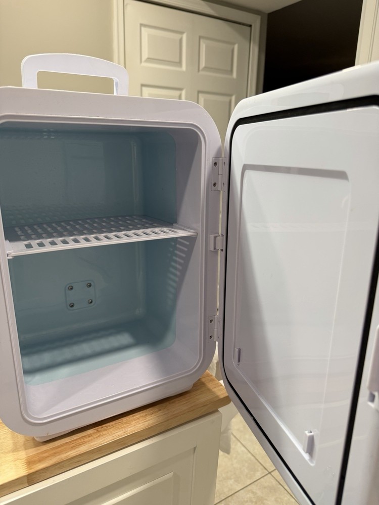 Auxko Mini Beauty Fridge 15L Cooler Warmer