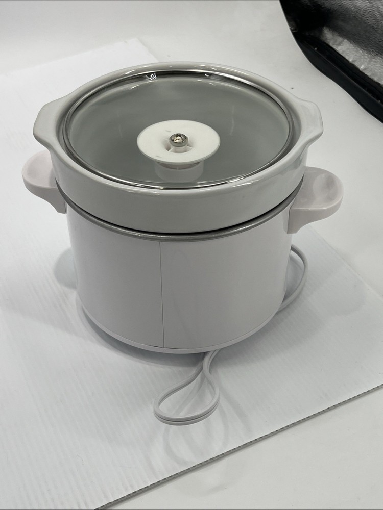 Rival 2 Quart Slow Cooker with Removable Ceramic Pot and 3 Cook Settings {145}.