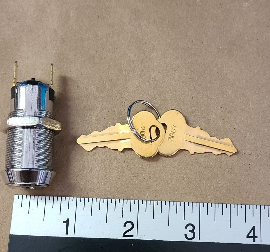 Lock electrical key switch with ( momentary - spring return ) with 2 keys - New
