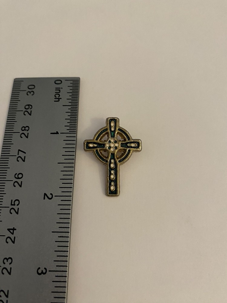 Celtic Cross Religious Lapel Pin P6
