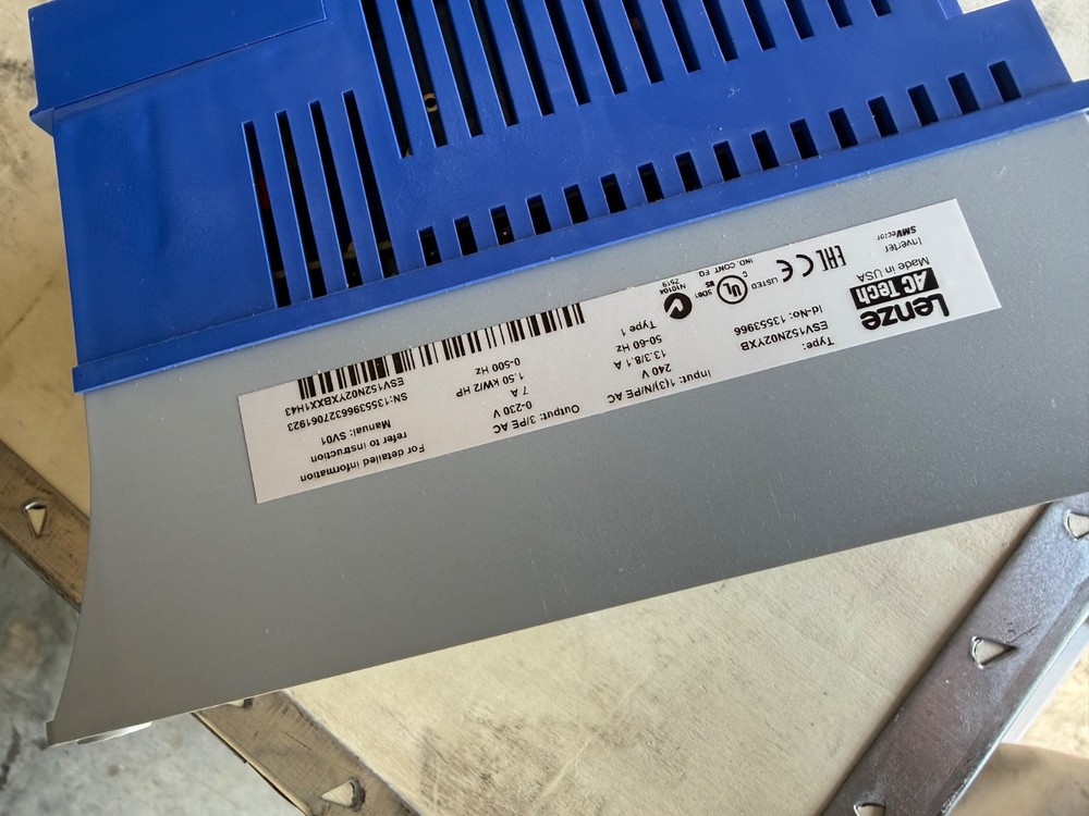 LENZE AC TECH ESV 152N02YXB