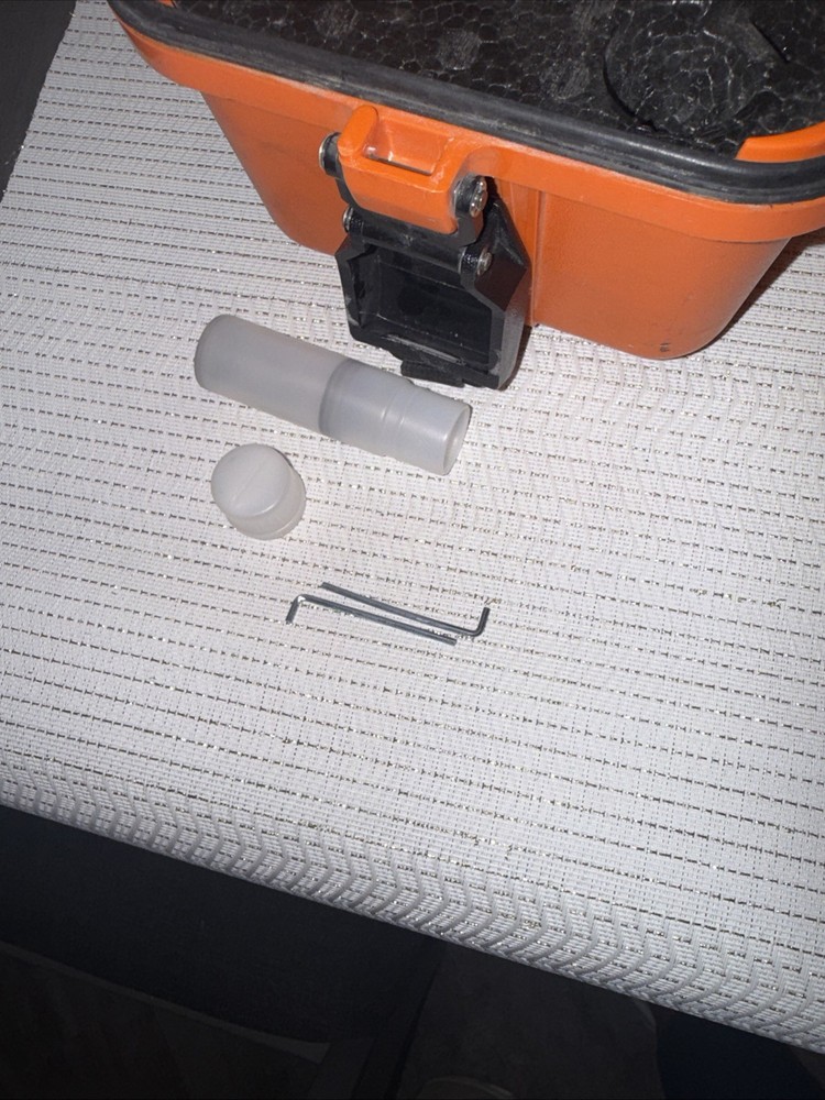 Nikon AS2.(34x) Automatic level W/ Case & Manual