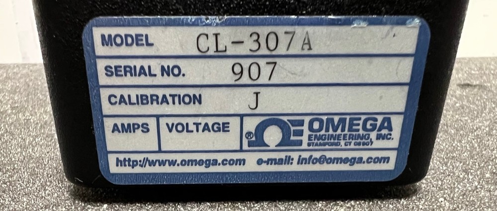 OMEGA ENGINEERING CL-307A THERMOCOUPLE CALIBRATOR W/CASE & ADAPTERS