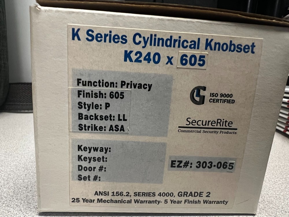 General Lock privacy knob in brass