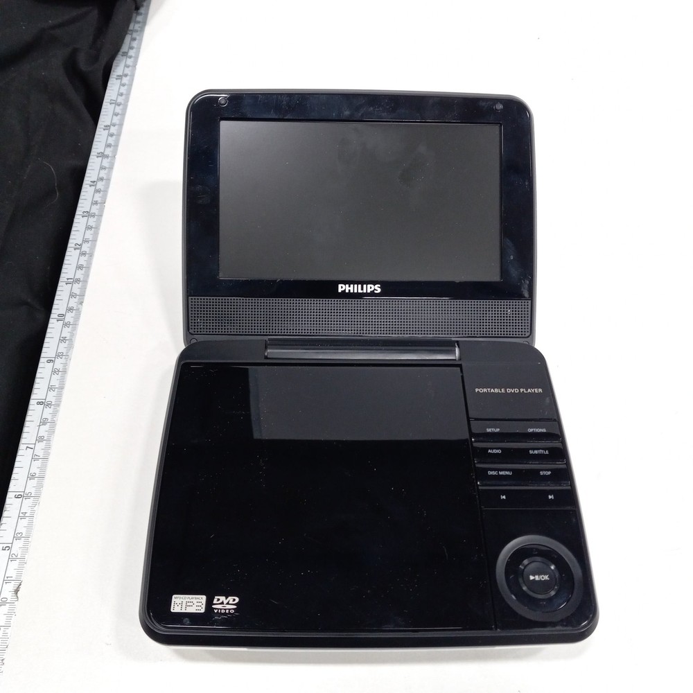 Philips Model PET741/37 Portable DVD Player