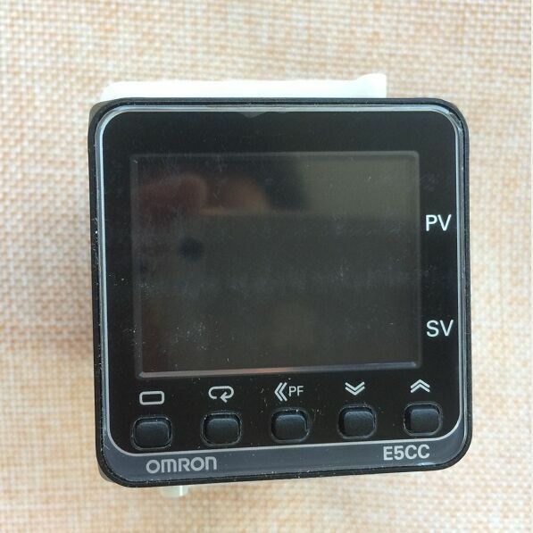 1pcs Omron Thermostat E5CC-RX2ASM-800 Temperature Controller