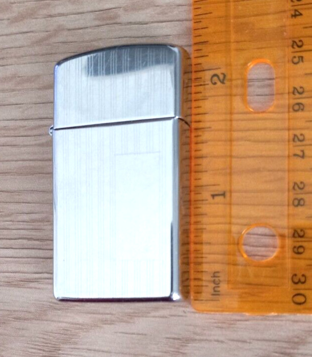 Vintage ZIPPO Lighter Little Format Chrome Lightly Used
