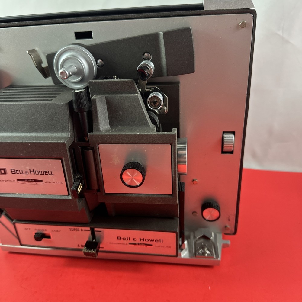 Bell & Howell Super 8mm & 8mm Film Projector Autoload 456A Untested