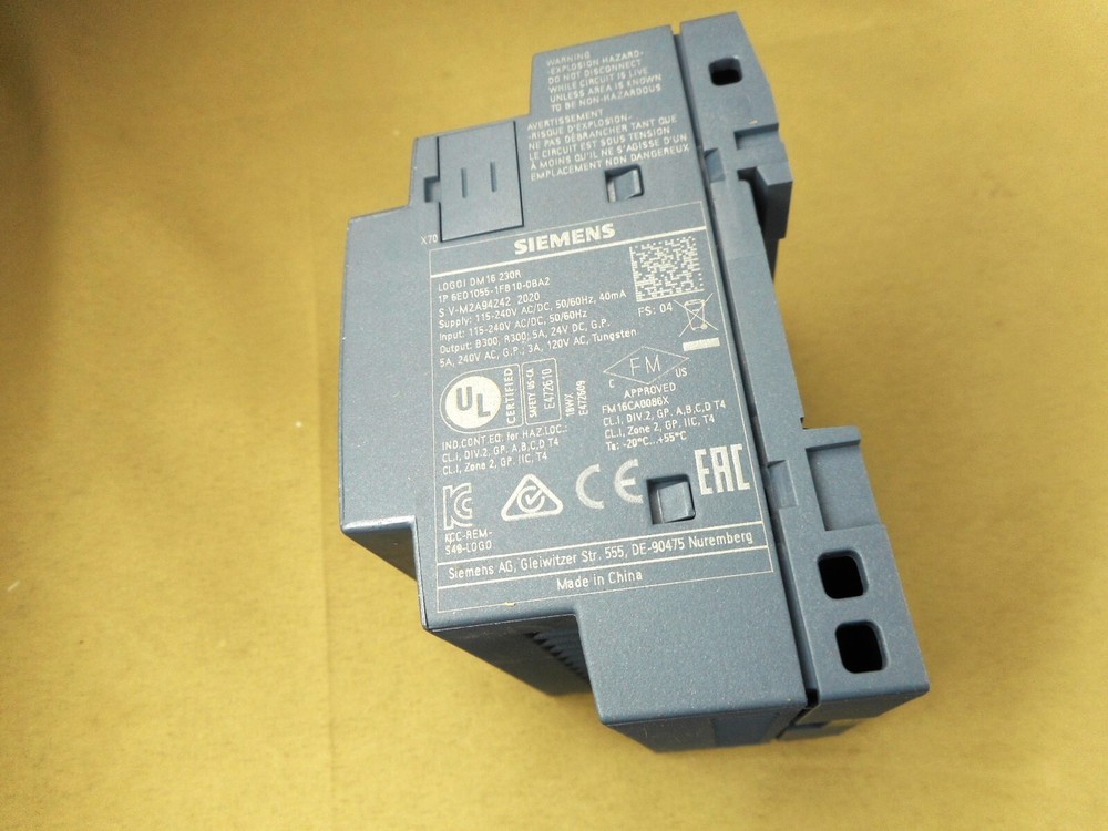 SIEMENS 6ED1055-1FB10-0BA2 logic module (NIB)