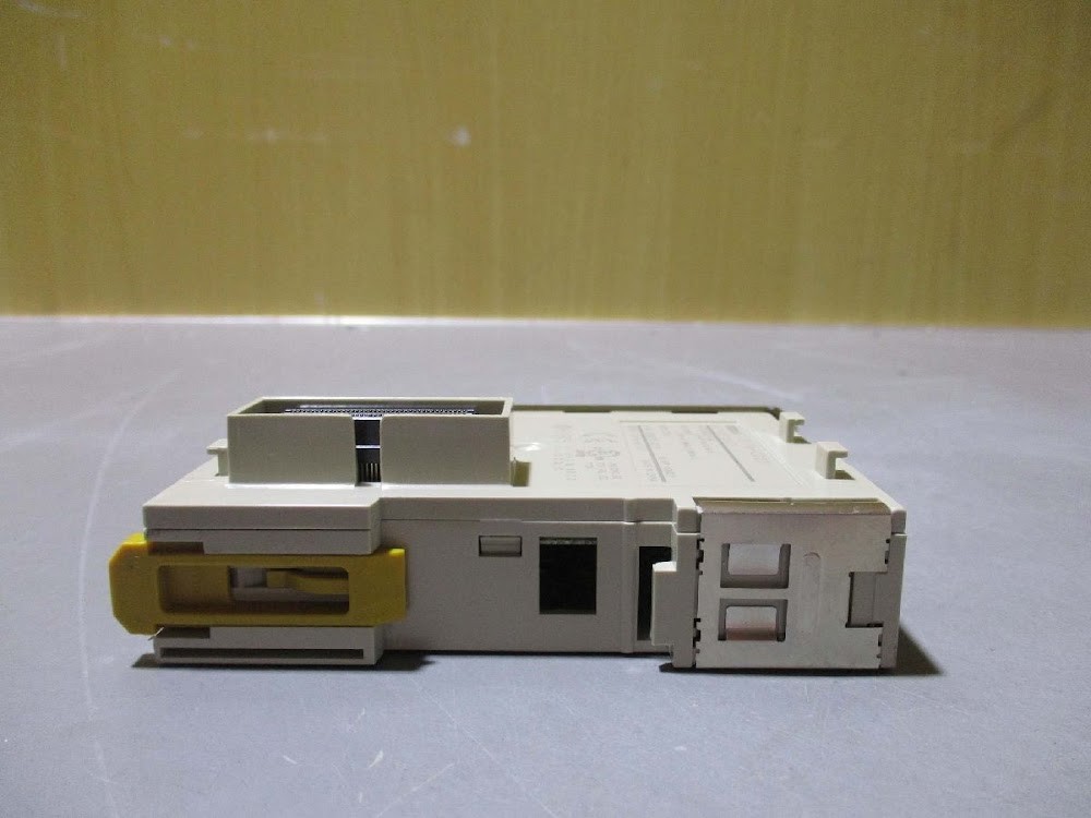 OMRON CJ1W-OD231 Output Unit Module Qty 2 USED #2