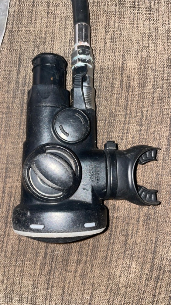 Atomic Aquatics SS1 Regulator - Titanium/Black