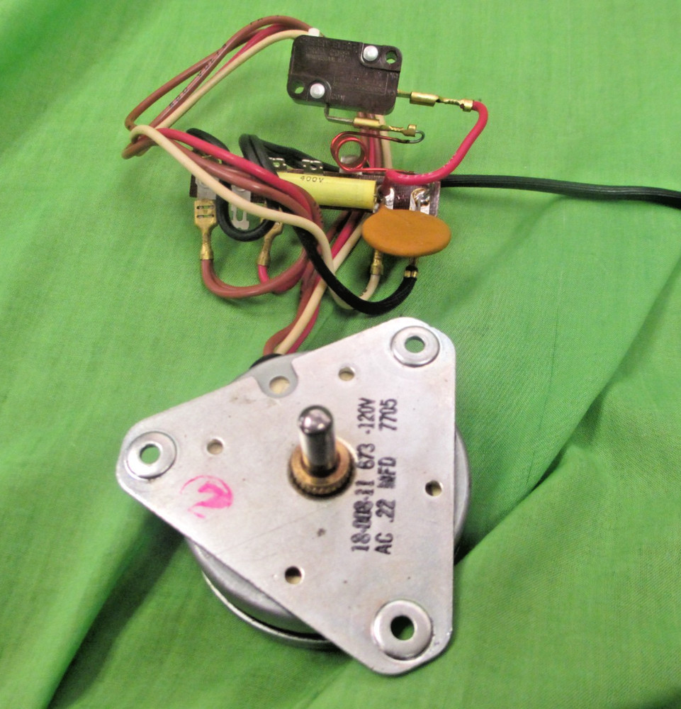 BIC 960 940 TURNTABLE MOTOR ASSEMBLY WORKS GREAT COMPLETE WITH AC CORD + SWITCH