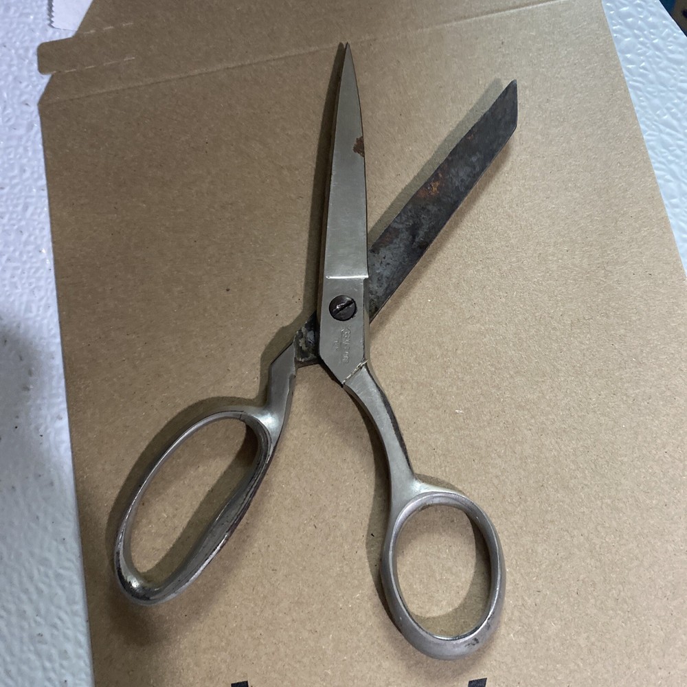 Old Keen Edge #870 7" Scissors