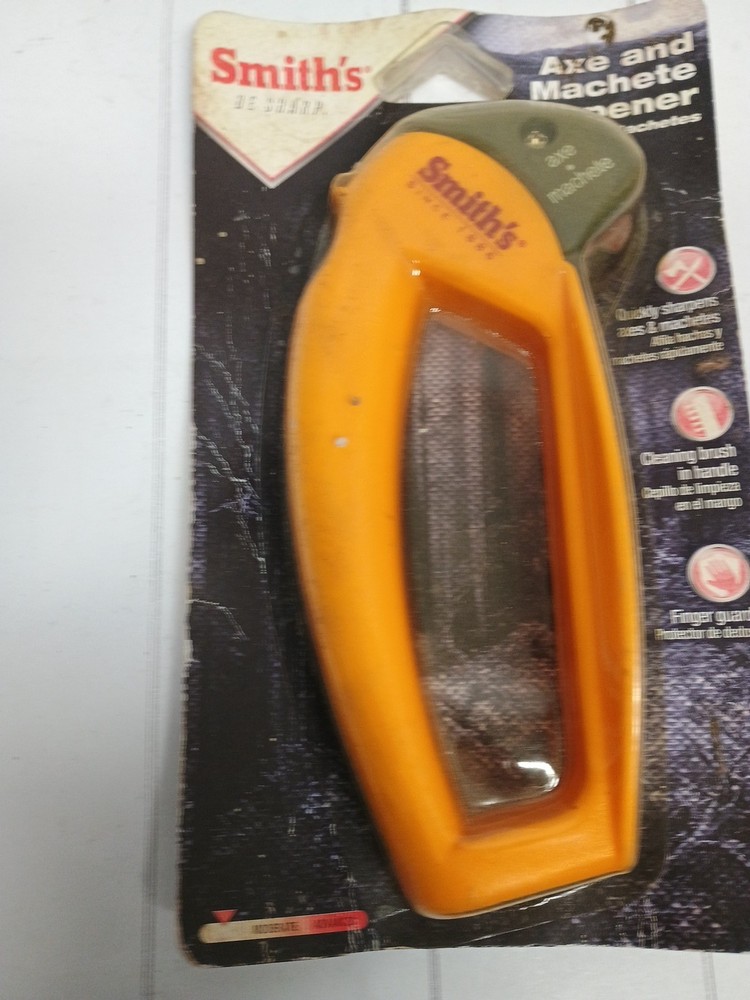 SMITH'S Axe and Machete Sharpener -Cleaning Brush in Handle