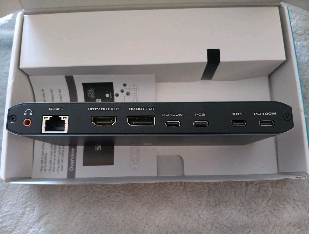 High-definition multimedia interface-type c KVM switch 2x1HDMI out, DP out, ECT