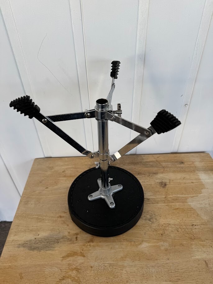 mini Round Seat Throne