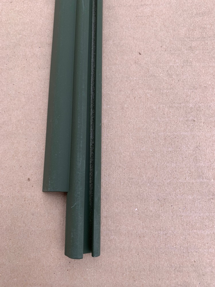 Retainer windshield glass.HMMWV 2590-01-209-6043