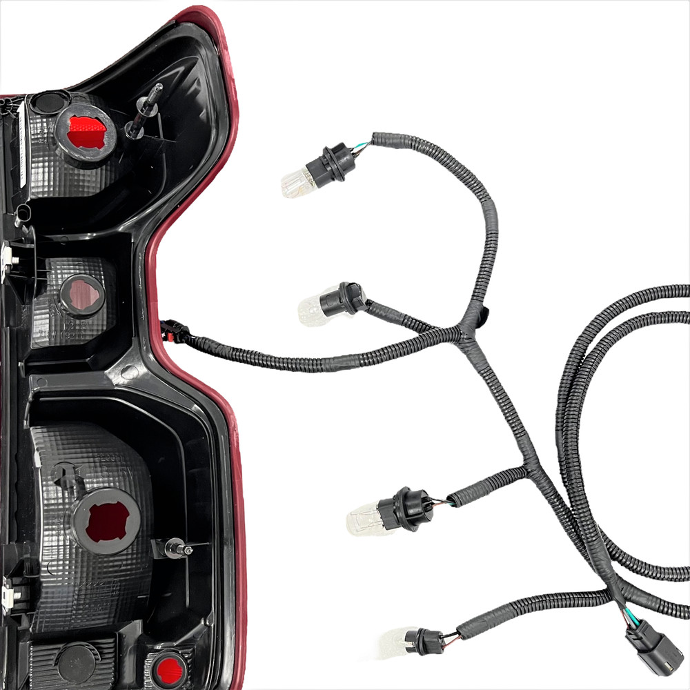 For 2019-2026 Chevy Silverado 1500 Halogen Tail Light Left Driver Side W/ Bulb