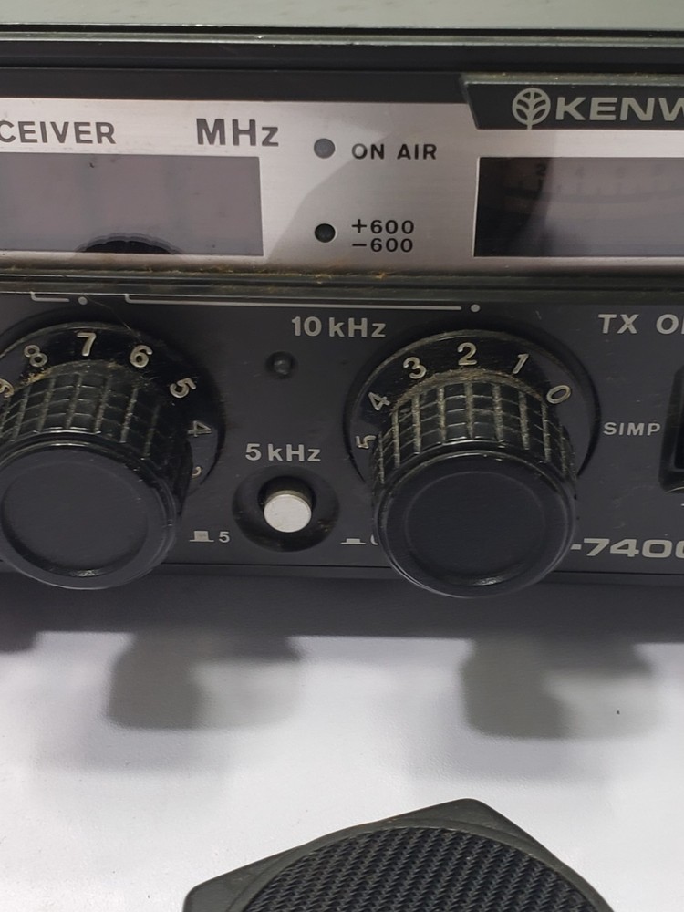 Kenwood TR-7400A 2M Transceiver Radio w/ Microphone & Original Box Untested