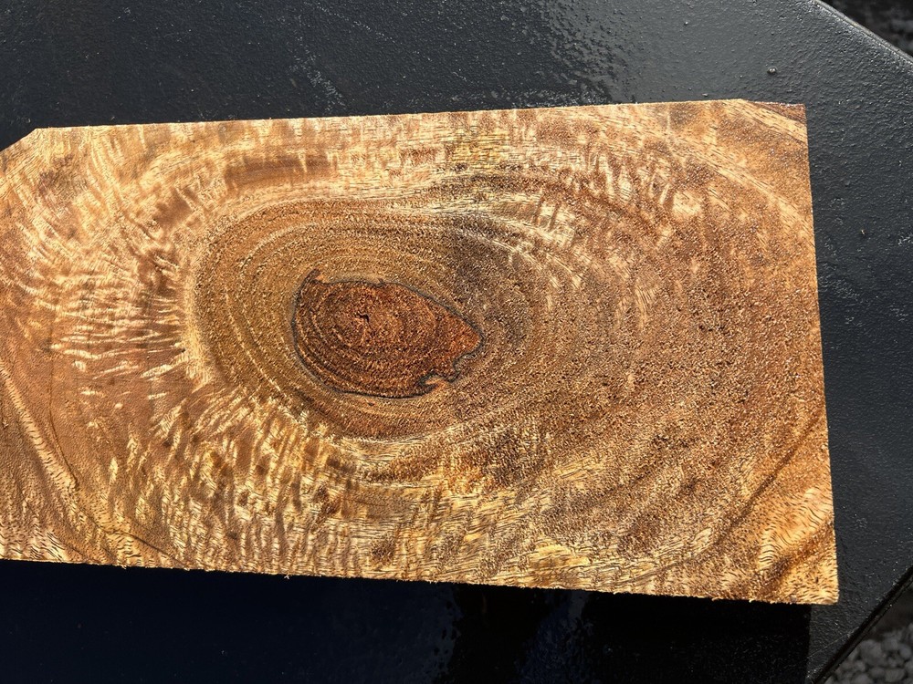Hawaiian Curly Mango Board #14106
