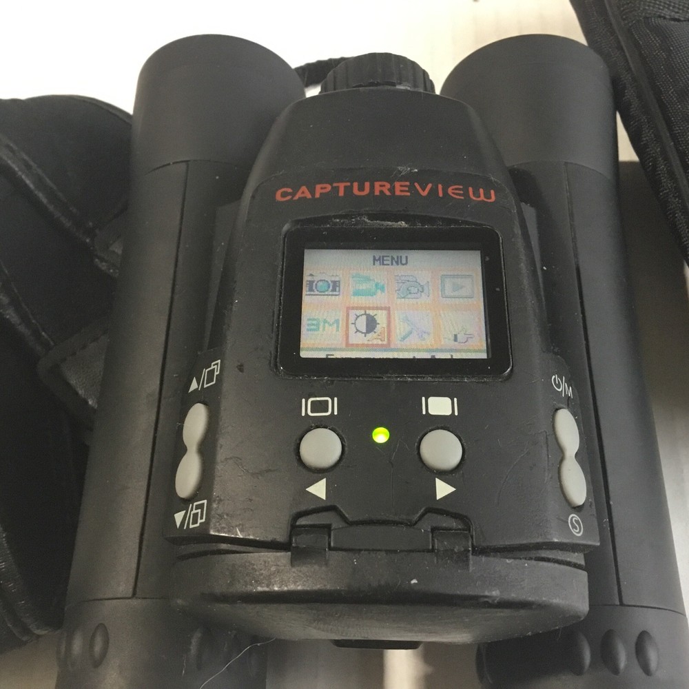 Simmons Captureview Binoculars CV4 With Case.