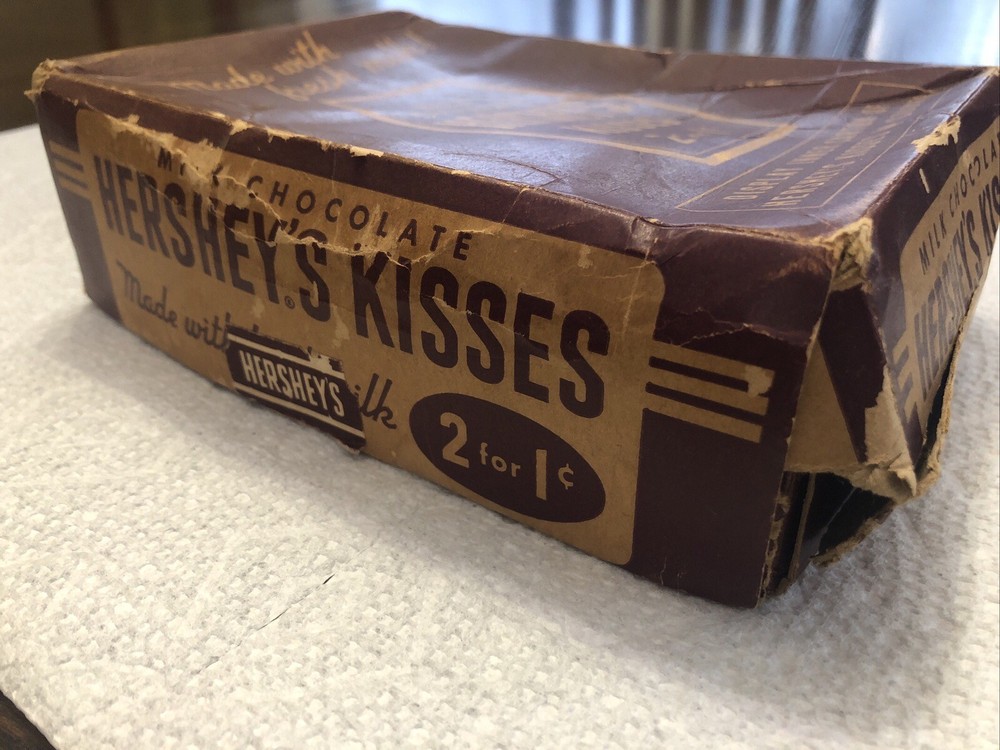 HERSHEY'S "KISSES" Box, 1950’s
