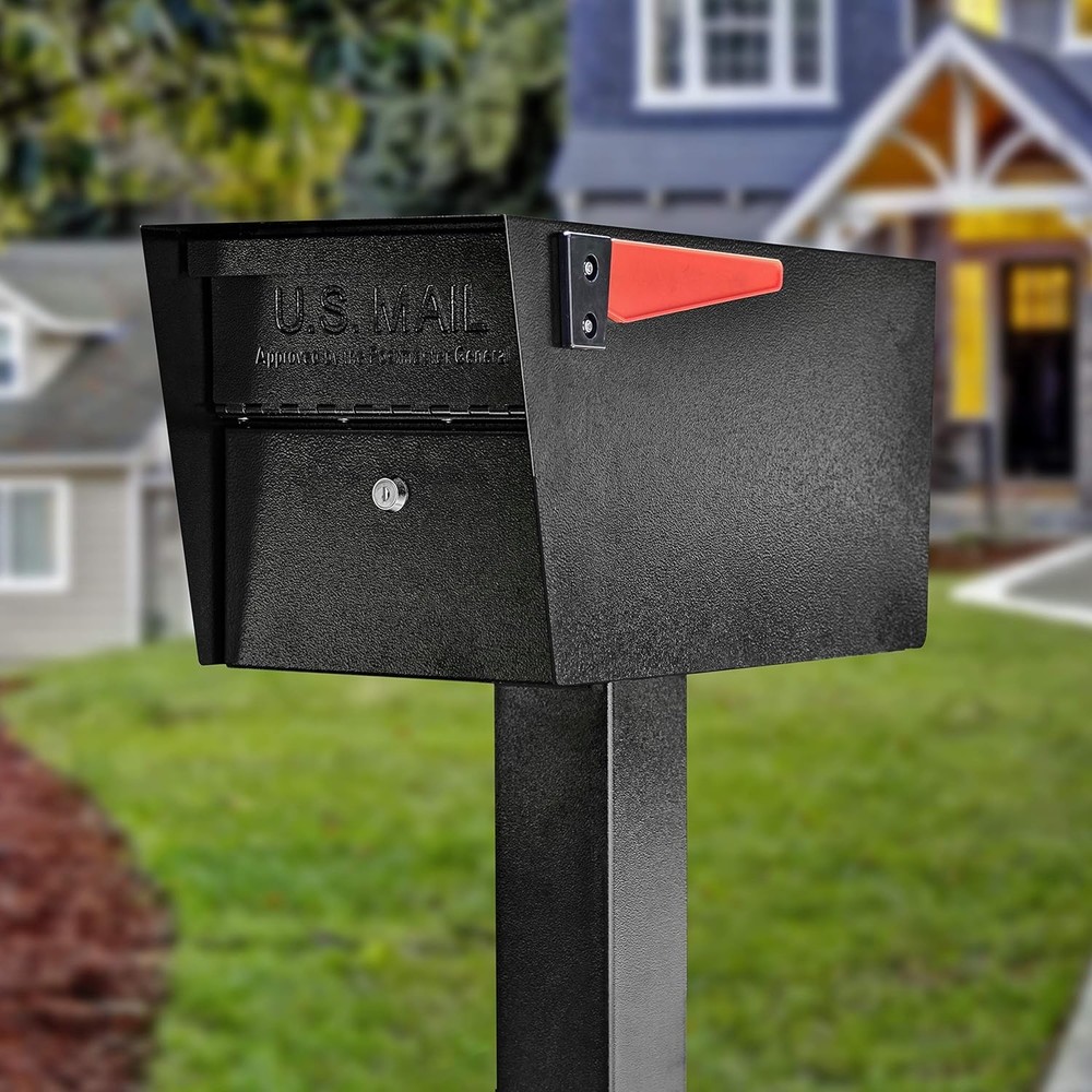 Locking Security Mailbox Large Curbside Mailbox with Key for Home Black