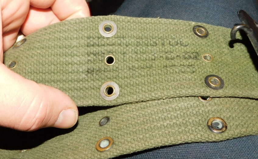 ADJUSTABLE VINTAGE MILITARY BELT