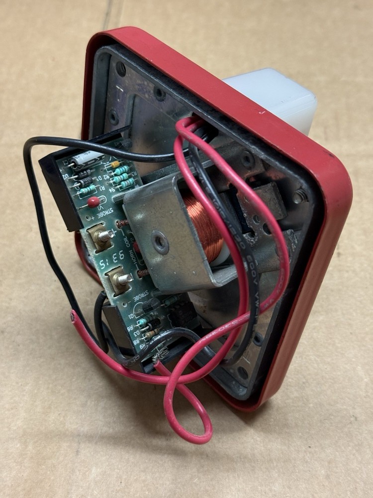 Faraday Strobe Fire Alarm Wall Mount Light Strobe Nice Condition