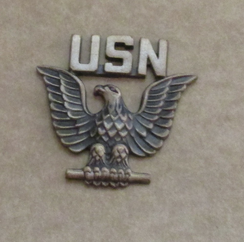 #58 US NAVY ENLISTED CAP DEVICE FEMALE