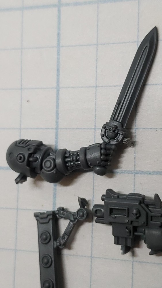 30K Space Marine Bits Mark III Command Squad Bionic Arm Power Sword Sheath