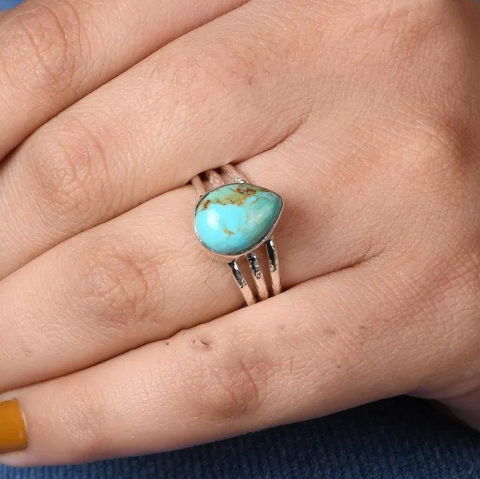 Solid 925 Sterling Silver Natural Turquoise Pear Stone Hammered Triple Band Ring