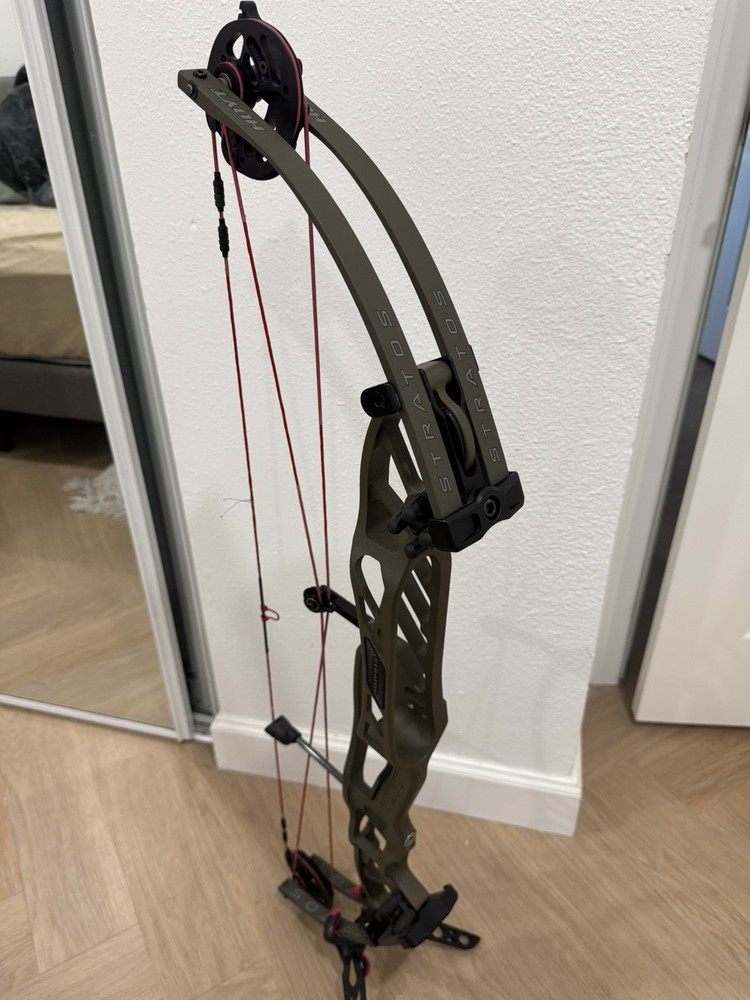 Hoyt 36 Left handed stratos compound bow Bare Bow