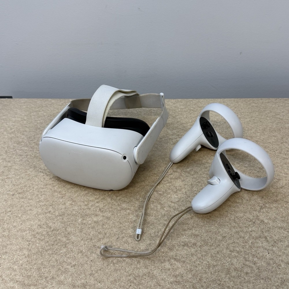 Meta Quest 2 VR Headset 128GB w/ Controllers / Regular Strap - Tested Works