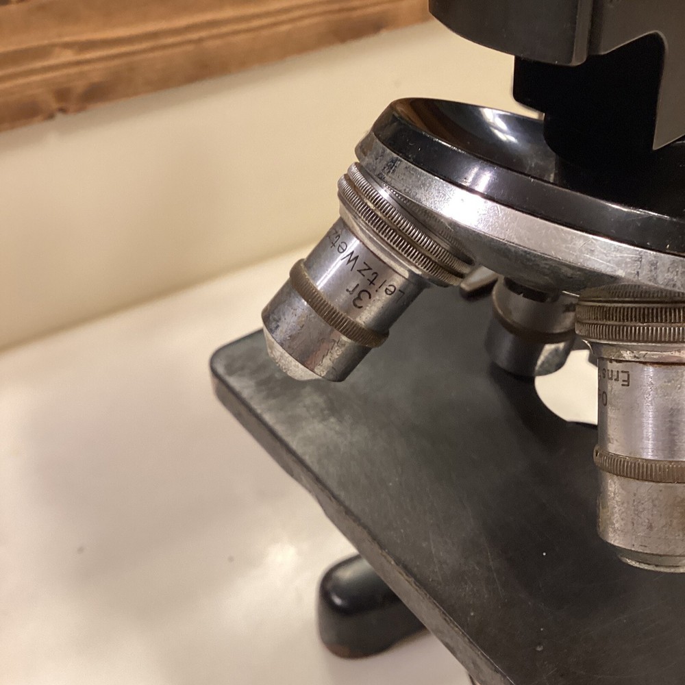 Vintage ERNST LEITZ WETZLAR Microscope - 3 Objectives Included