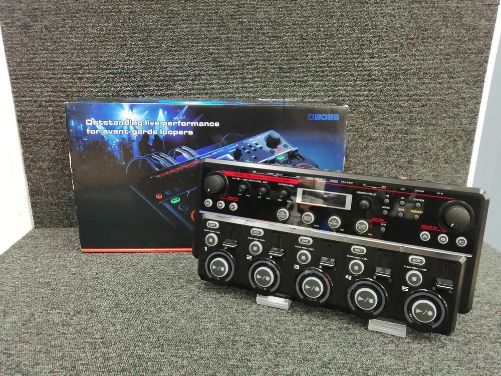 Boss RC-505 Loop Station Phrase Recorder Keyboard Effect Workstation Table top