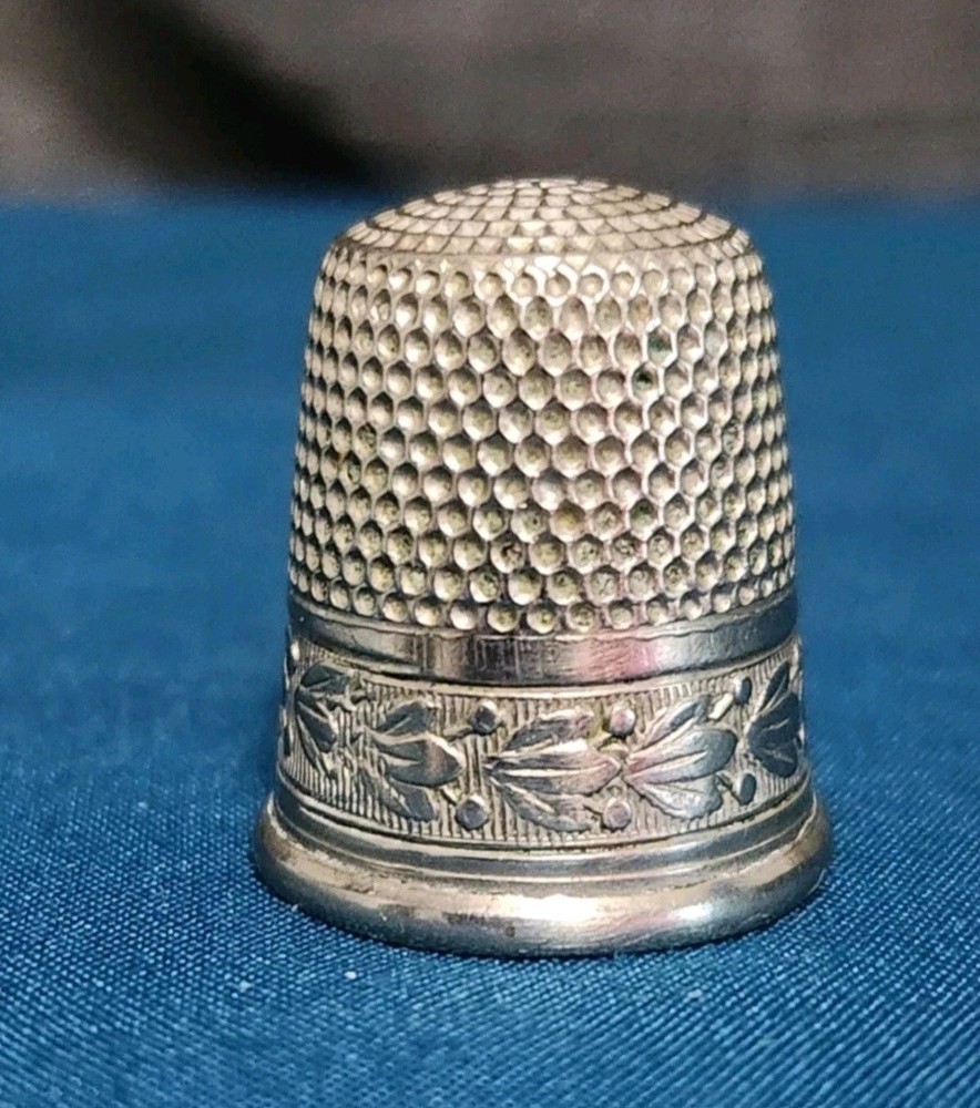 Antique Simons Bros Co Thimble Size 11