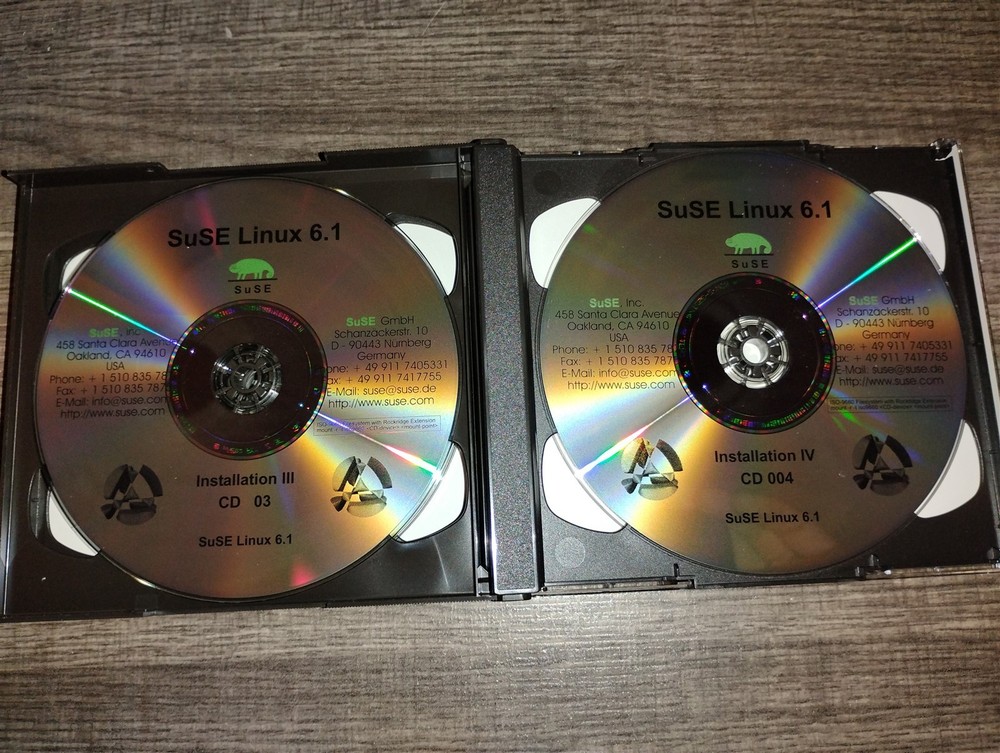 SuSE Linux 6.1 Operating System Software PC CD-ROM 5-disc Set Installation 1999