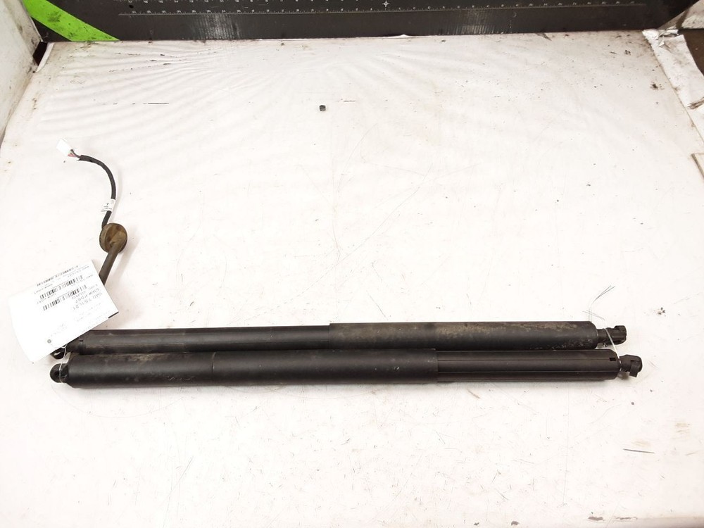 TESLA Y 2021 Lid Motor Pull Down 666890