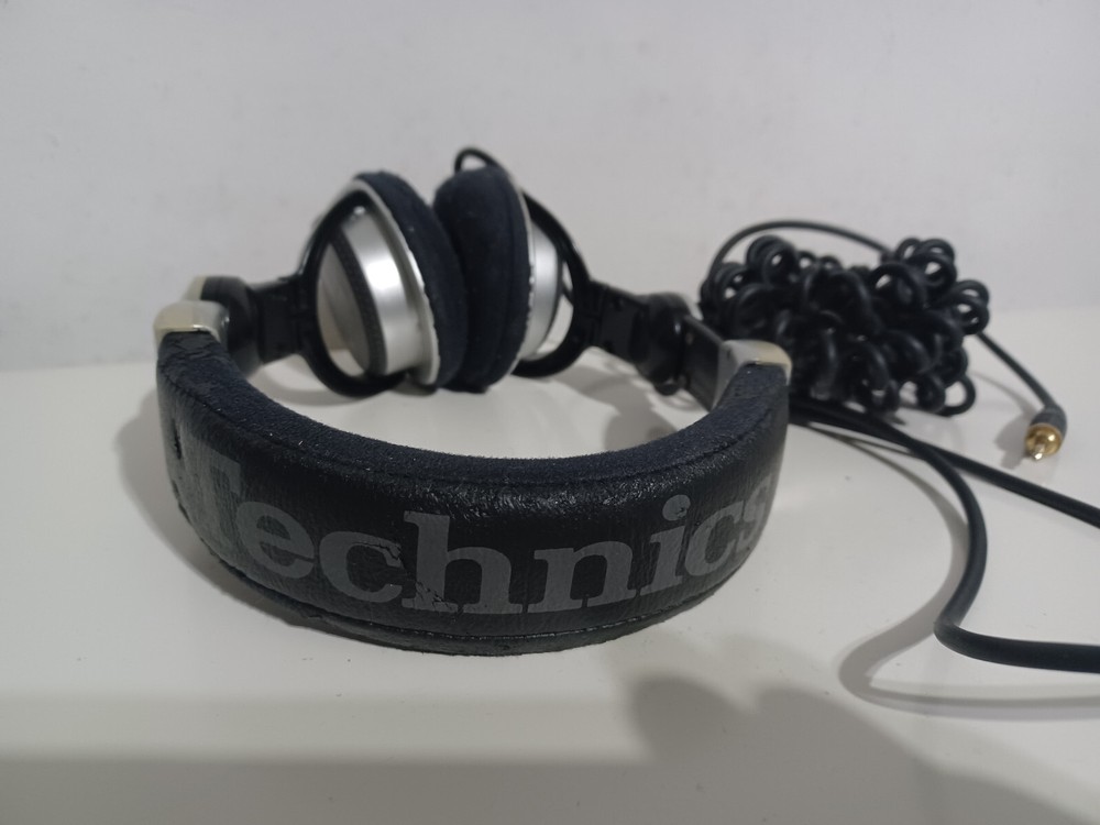 Technics RP-DJ1210 Headphones