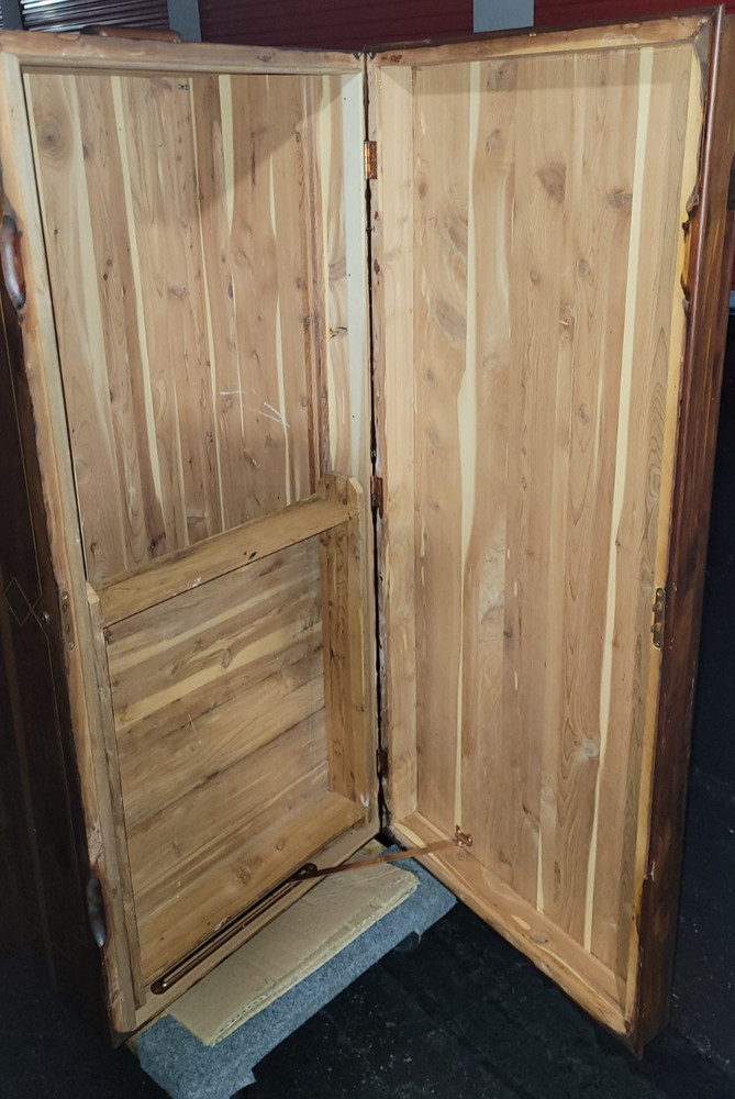 Farley & Loetscher MFG. Co. Cedar Chest, Damaged front bottom, missing feet