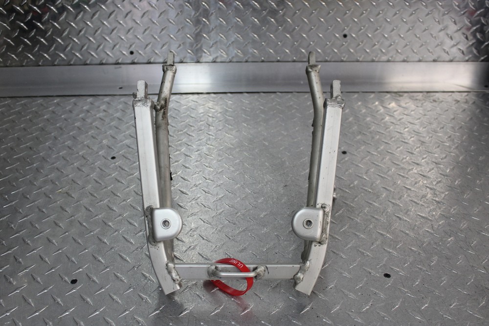 2000 SUZUKI GSXR600 REAR SUBFRAME BACK SUB FRAME